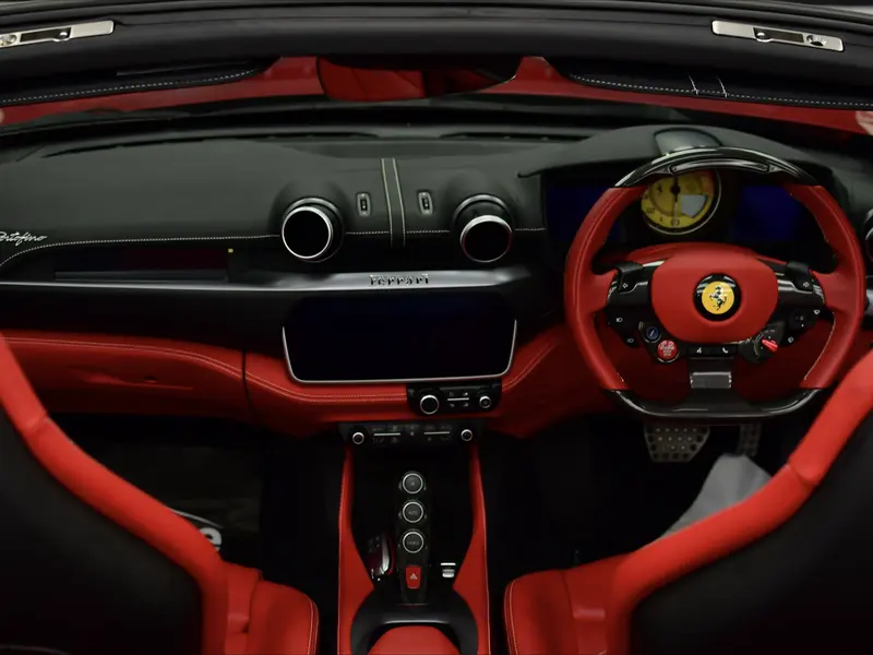 Ferrari Portofino, interior