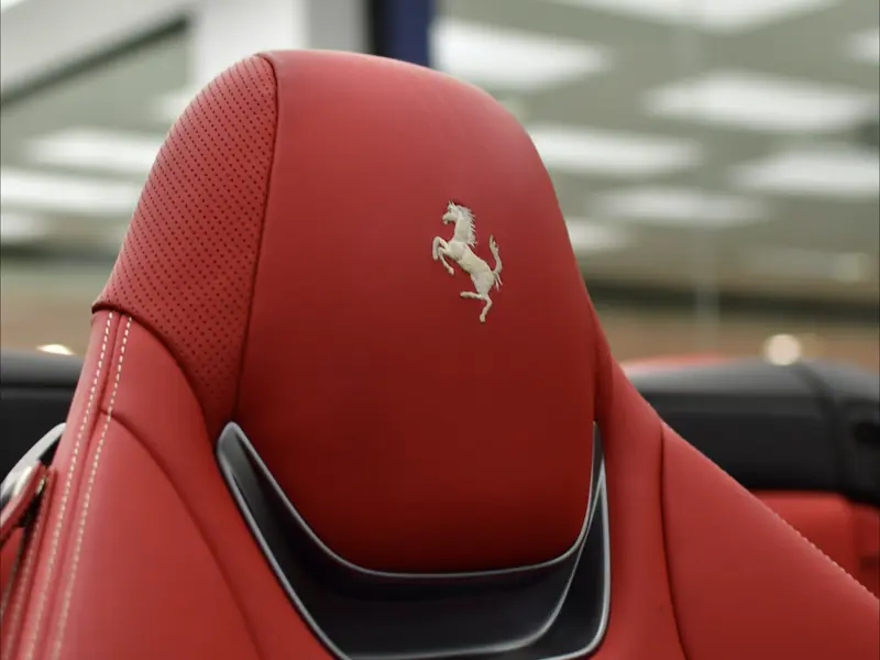 Ferrari Portofino, seats