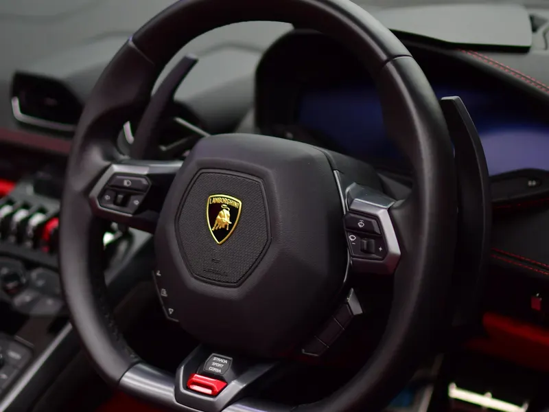 Lamborghini Huracán, interior