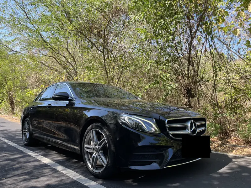 Mercedes-Benz E300
