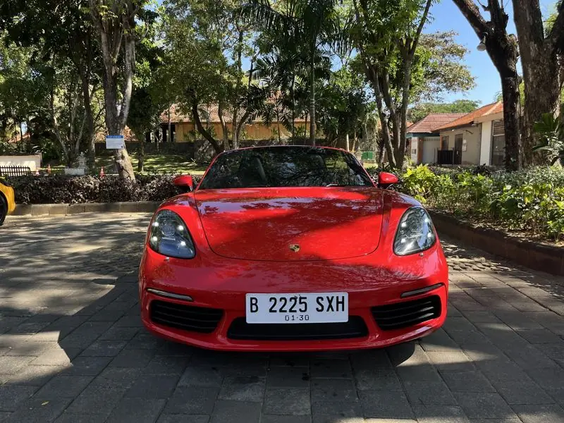 Porsche Boxster Red, front