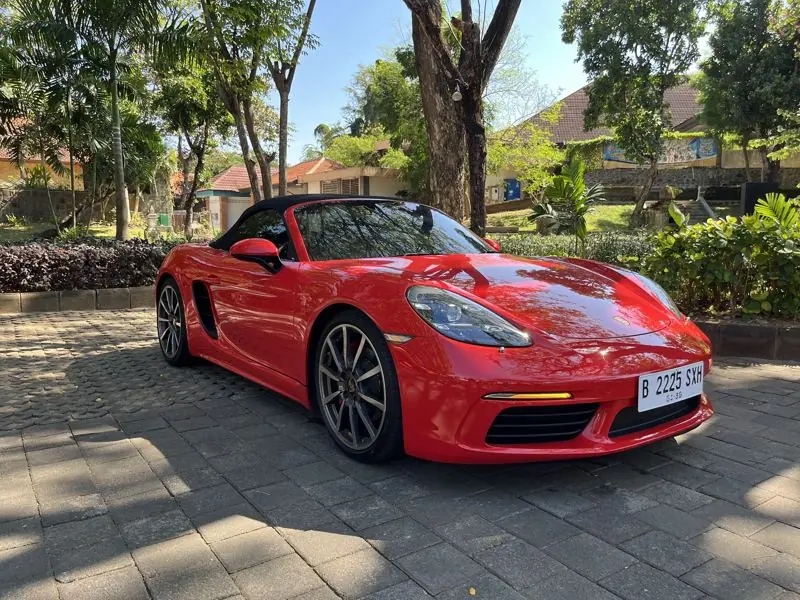 Porsche Boxster Red