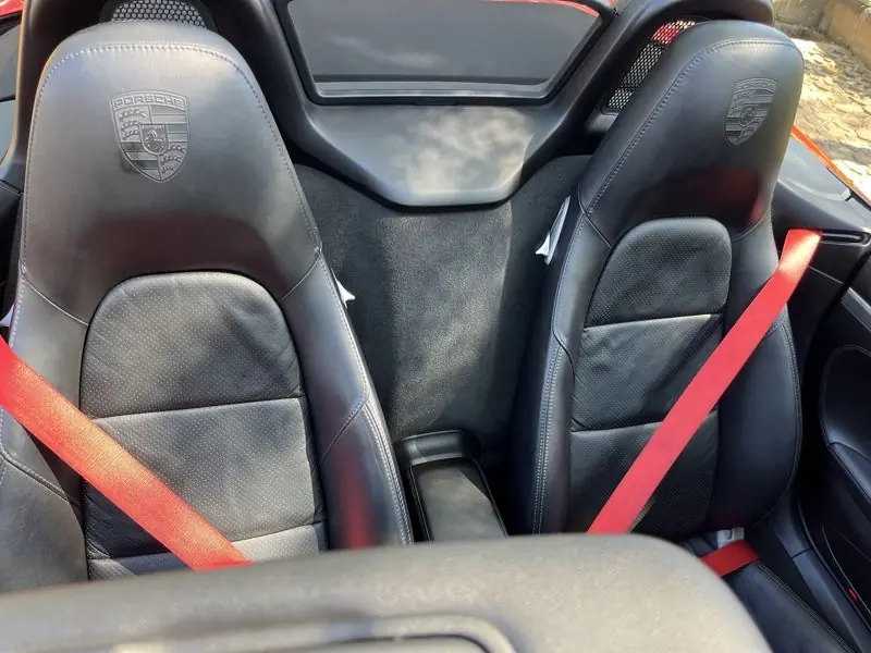 Porsche Boxster Red, seats