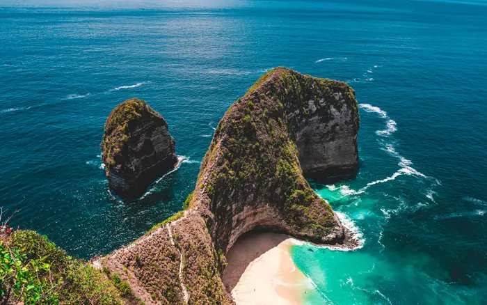 Kelingking beach on Nusa Penida from the clifftop